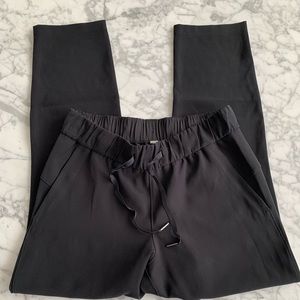 Lululemon Women’s On the Fly woven pant